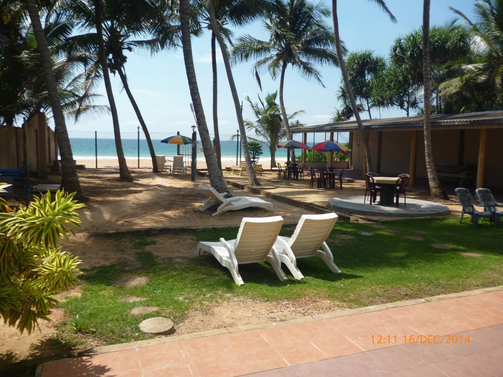 Hotel Ocean View Cottage Хикадува Екстериор снимка