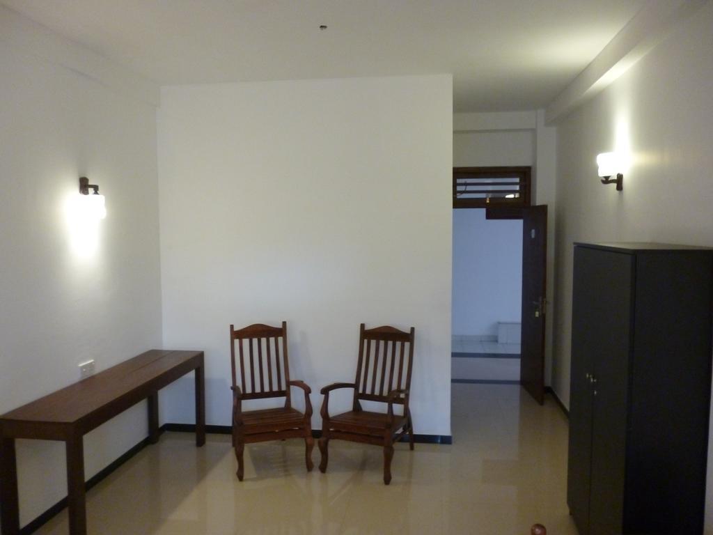 Hotel Ocean View Cottage Хикадува Екстериор снимка