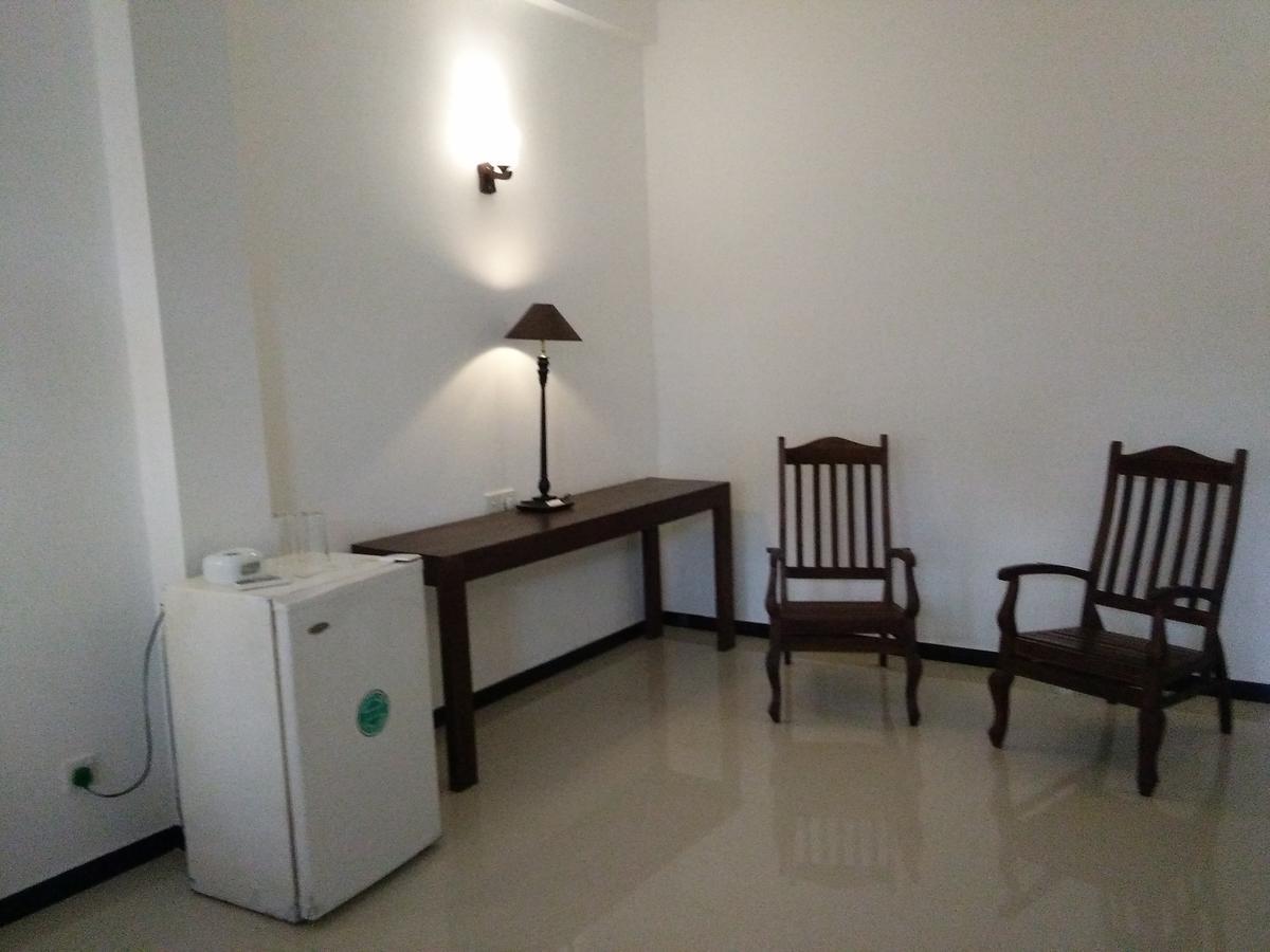Hotel Ocean View Cottage Хикадува Екстериор снимка