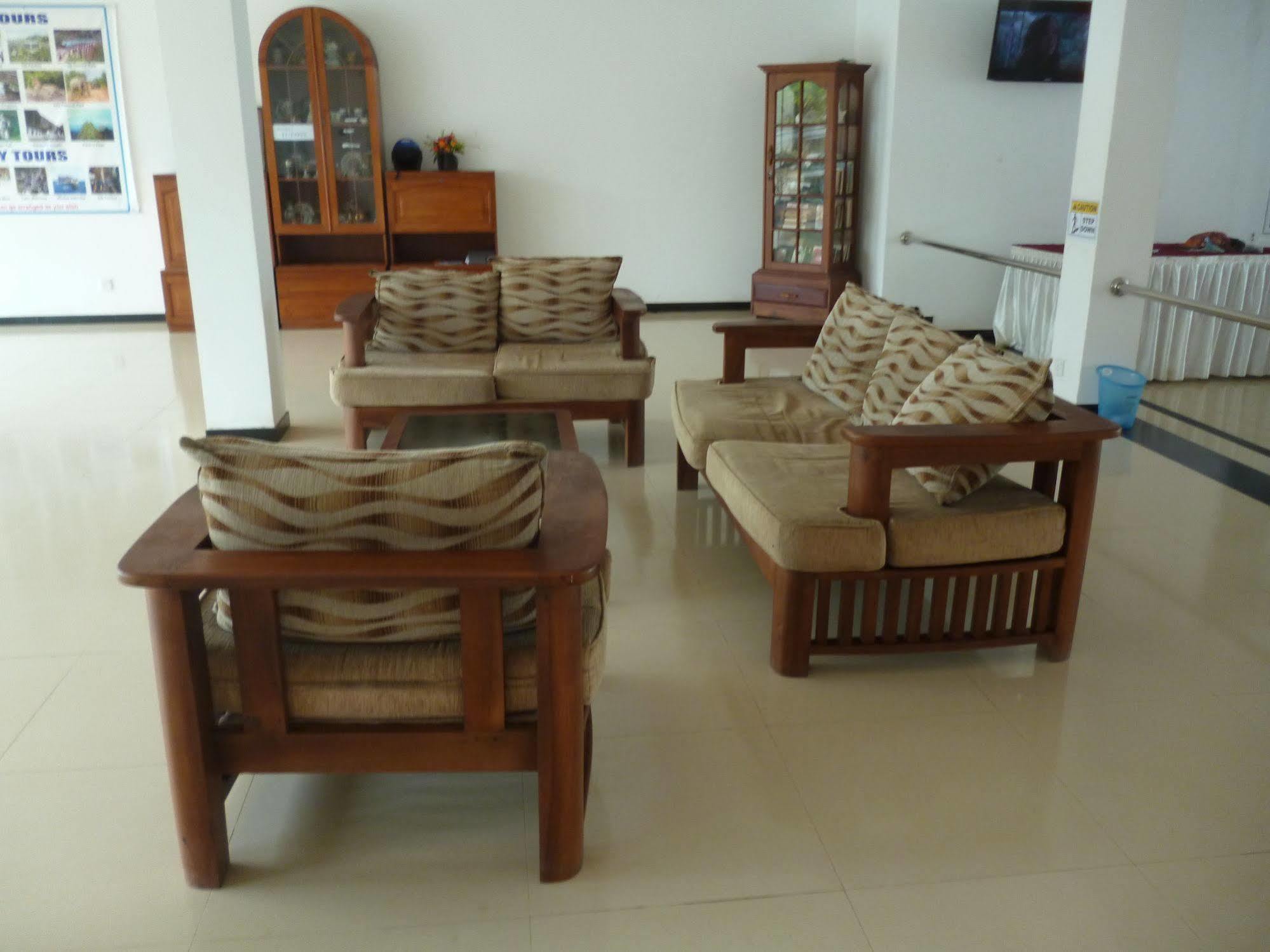 Hotel Ocean View Cottage Хикадува Екстериор снимка